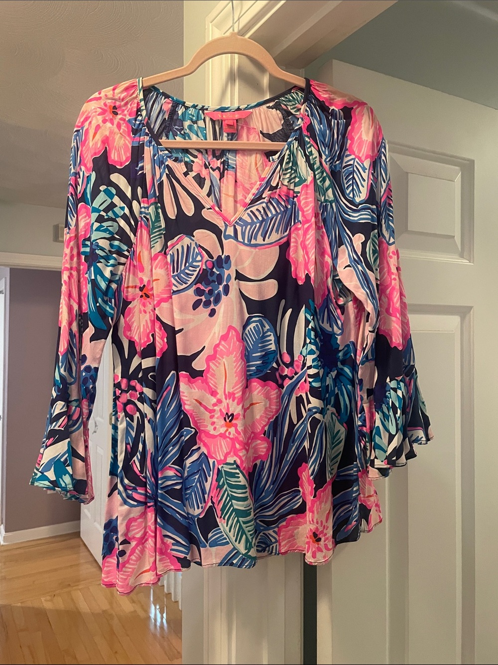 Lilly Pulitzer Willa Flounce Sleeve Blouse  Medium